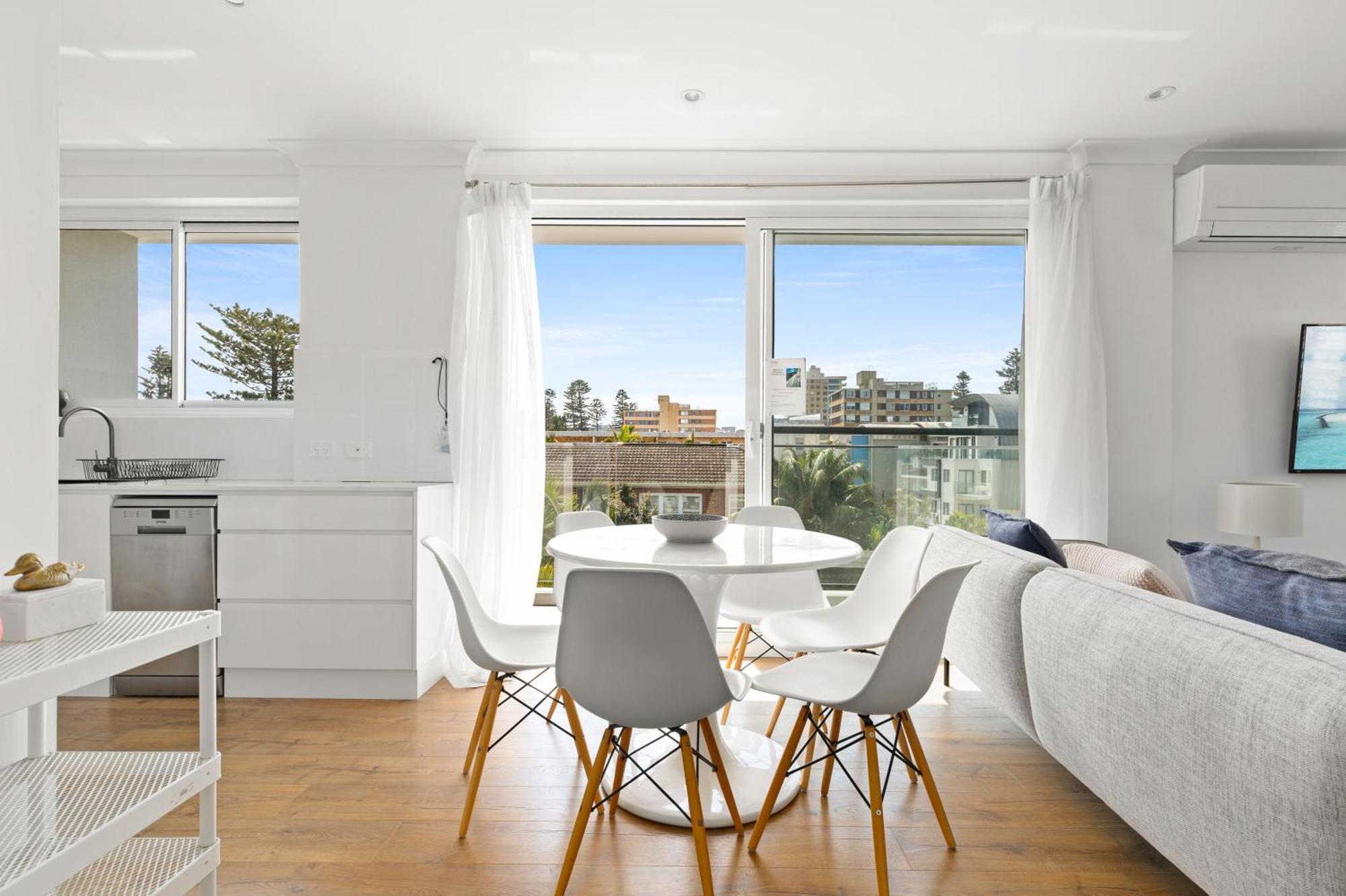 Chic Apartment Footsteps From Manly Beach Сідней Екстер'єр фото